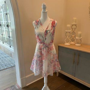 BCBGMAXAZRIA dress size 4 floral sheer. This is a perfect Derby dress.